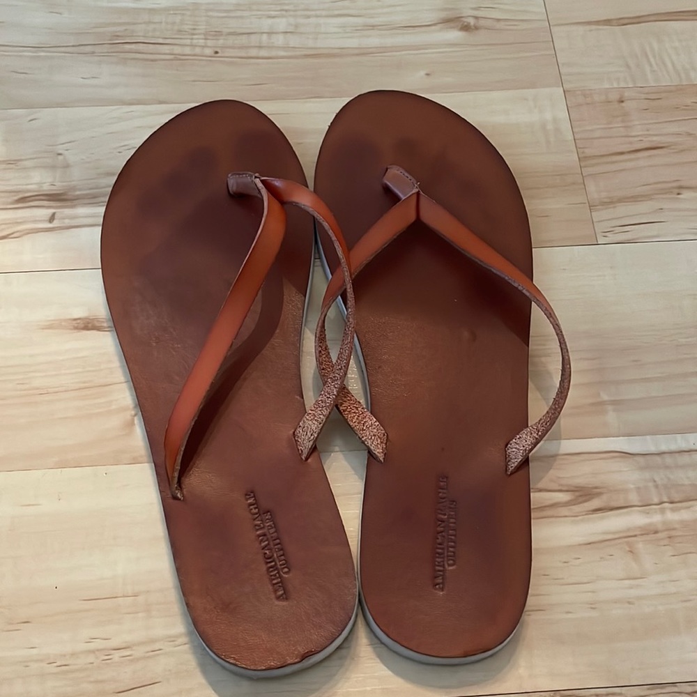 American Eagle Flip Flops